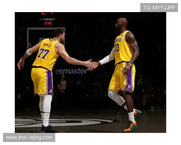 太阳残阵主场险胜湖人 团队防守弥补布克狄龙缺阵影响 太阳残阵主场险胜湖人 团队防守弥补布克狄龙缺阵影响